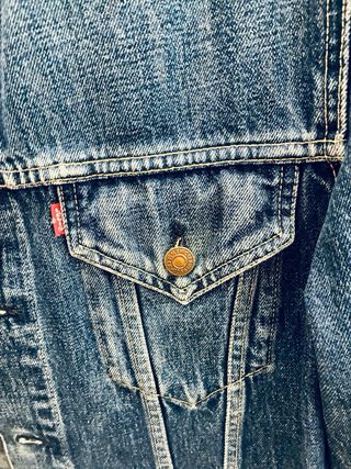 Chaqueta Levi's Trucker + Pantalon vaquero Zara