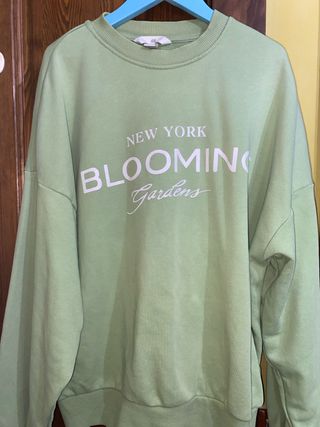 Sudadera H&M verde New York Blooming