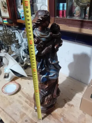Figura Virgen con Niño y Ángeles