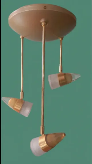 Lámpara de techo dorada colgante