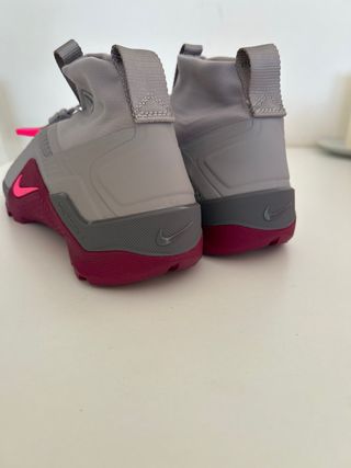 Zapatos Nike Metcon X SF Grises y Rosas