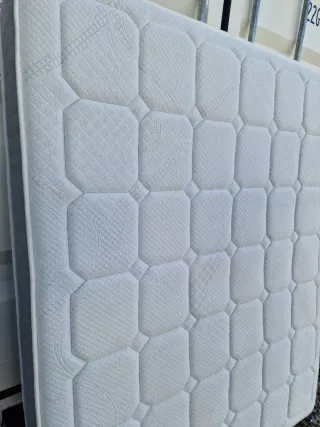 Colchón 150x190 cm como nuevo