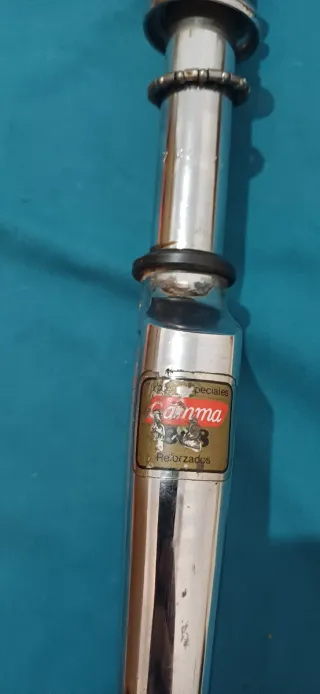 Horquilla de carretera cromada