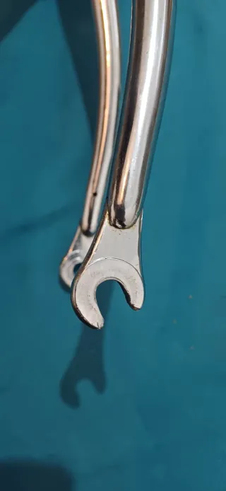 Horquilla de carretera cromada