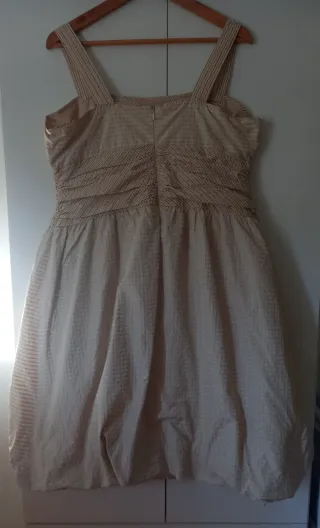 Vestido de tirantes con bajo burbuja Amitié