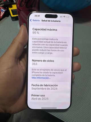 iPhone 16 Pro Max 256 GB Plata · 95% batería