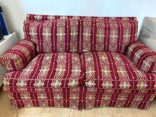 Divano 2 posti bordeaux con oro