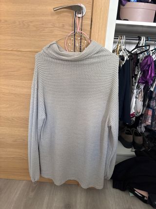 Jersey cuello holgado gris