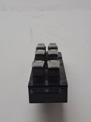 MANDO ELEVALUNAS DELANTERO IZQUIERDO SSANGYONG TIVOLI