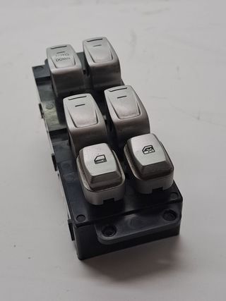 MANDO ELEVALUNAS DELANTERO IZQUIERDO SSANGYONG TIVOLI