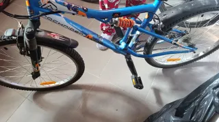 Bicicleta infantil Rockrider 24 azul