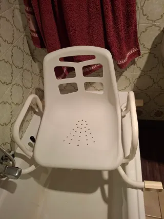 Silla para bañar ancianos en bañera