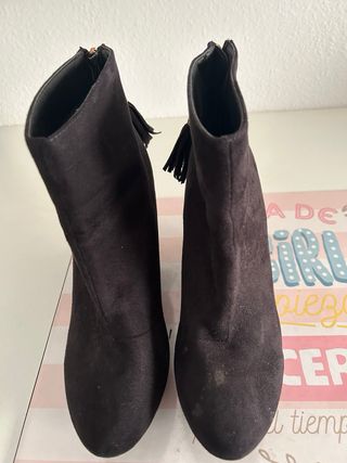 Botines negros de cuña