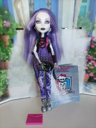 Monster High Spectra Vondergeist Muñeca