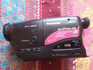 Videocámara VHS-C Panasonic NV-RX11