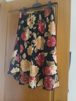 Falda larga estampada floral