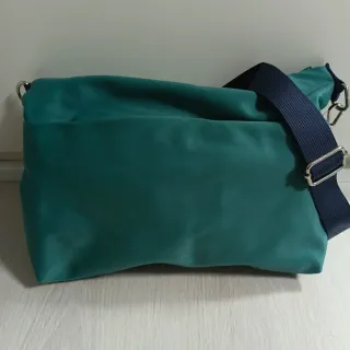 Bolso bandolera verde azulado