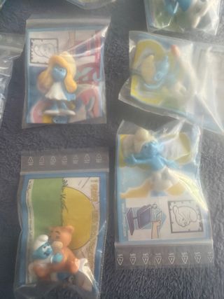 Colección Pitufos Kinder 20 unidades