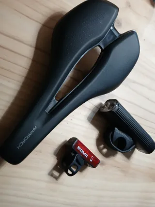 Bicicleta Giant Revolt 1 2024