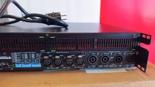 FP10000Q Amplificador de Potencia