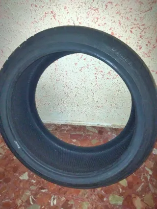 Neumático 225/18 poco usado