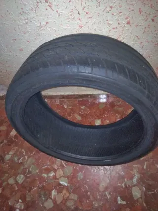 Neumático 225/18 poco usado