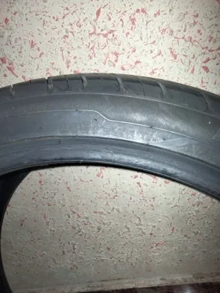 Neumático 225/18 poco usado