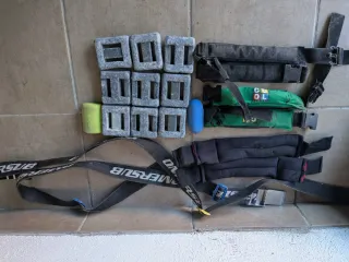 Equipo de buceo: traje seco, jacket, pesos, regula