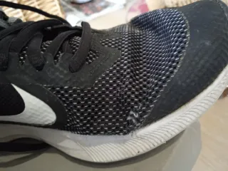 Deportivas Nike Niños Negras y Blancas