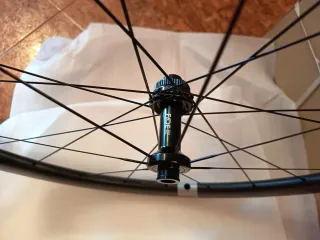 Ruedas Newmen R50-65 Carbono Nuevas