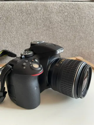 Nikon D5300 + Objetivo 18-55 VR II | Como nueva