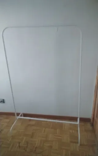 Appendiabiti in metallo bianco per abiti