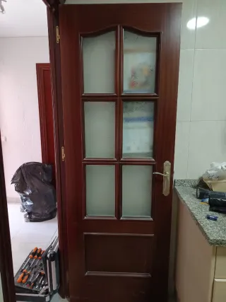 Puerta de interior madera con cristal