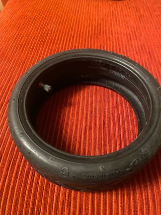 Rueda neumático y camara patinete eléctrico.