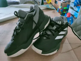 Deportivas Baloncesto Adidas Niño Talla 33