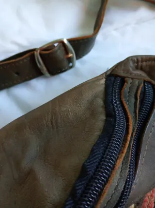 Marsupio in pelle e tessuto etnico