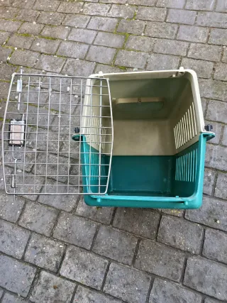 Transportín para mascotas beige y verde