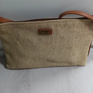 Bolso de paja tipo bandolera
