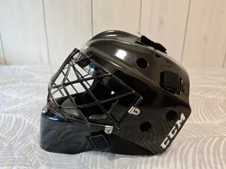 Casco de hockey CCM negro