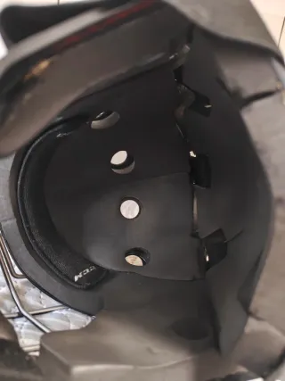 Casco de hockey CCM negro