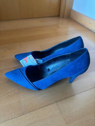 Zapatos de tacón Zara azul talla 39