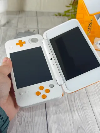 Consola New Nintendo 2DS XL con giochi