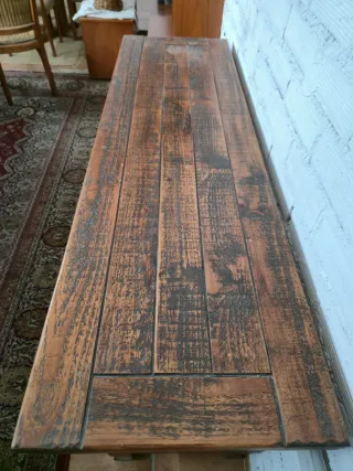 Aparador de madera rústico