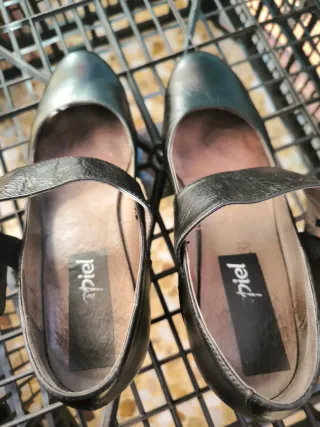 Zapatos negros tacón bajo