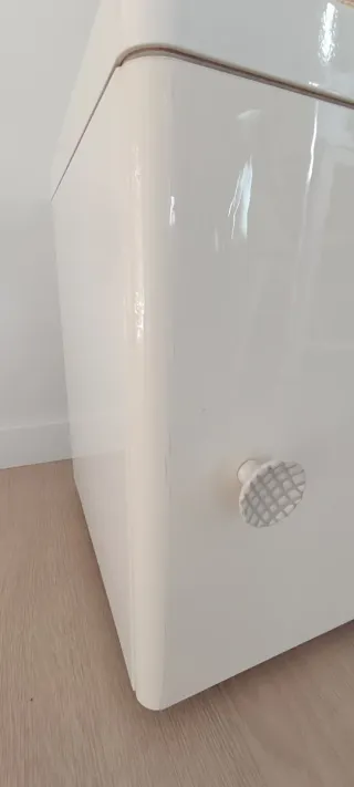 Mueble auxiliar blanco alto brillo