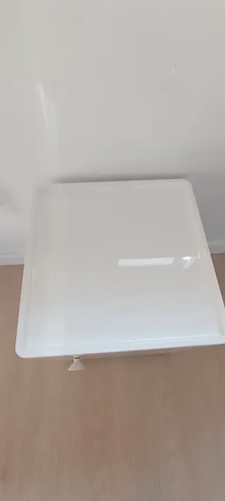 Mueble auxiliar blanco alto brillo