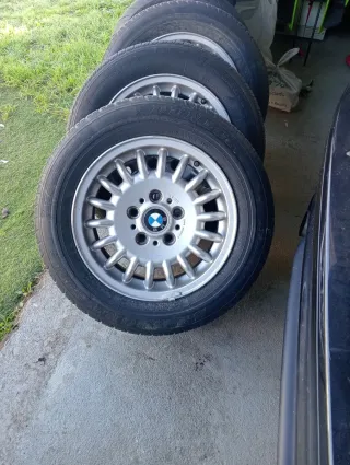 5 Llantas BMW E36 15 con Neumáticos