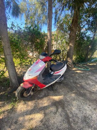 Peugeot 49cc Scooter