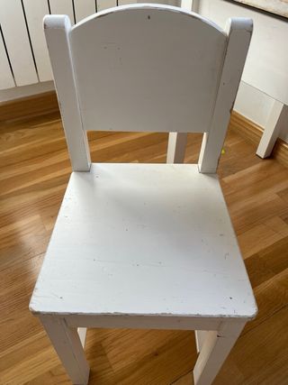 Pupitre y silla infantil Ikea blanca
