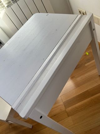 Pupitre y silla infantil Ikea blanca